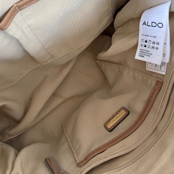 Floral Lined Tan Leather Handbag - Picture 10 of 10